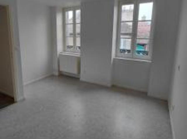 location appartement moulins 2 pièces 57 m2 allier 03000 544 € / mois