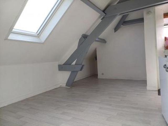location appartement moyencourt 1 pièce 13 m2 somme 80400 300 € / mois