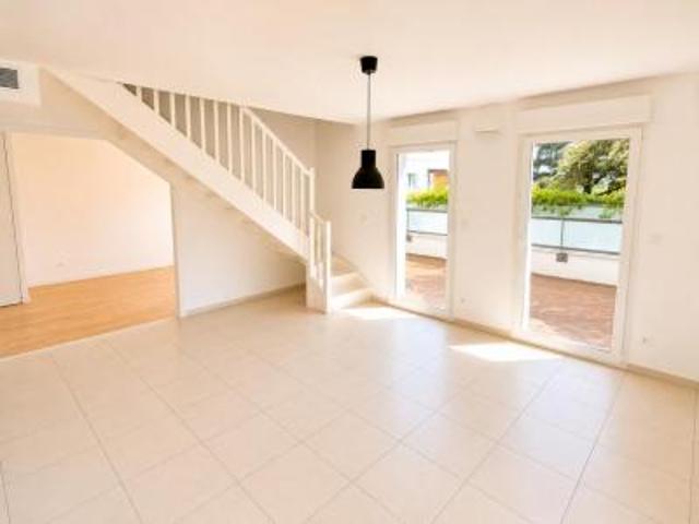 location appartement mulatiere 5 pièces 101 m2 rhone 69350 1654 € / mois