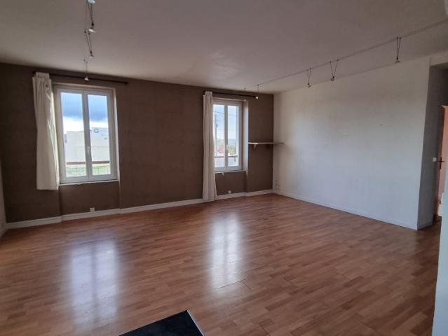 Location Appartement N 7, Droiturier