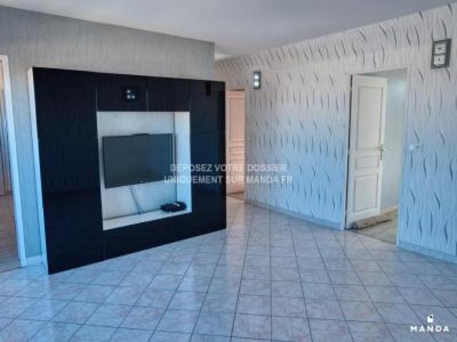 location appartement nanterre 4 pièces 76 m2 hauts de seine 92000 1650 € / mois