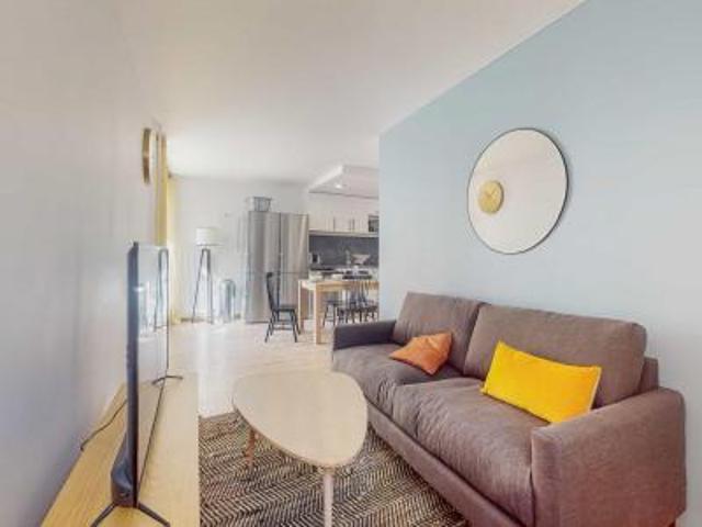 location appartement nanterre 6 pièces 100 m2 hauts de seine 92000 895 € / mois