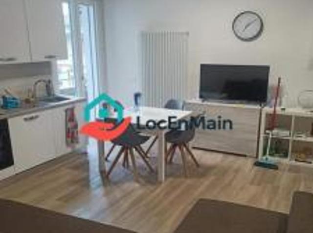location appartement nanterre 2 pièces 42 m2 hauts de seine 92000 1084 € / mois