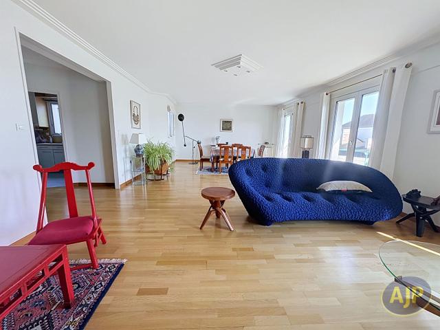 Location appartement Nantes: 1 800 € AJP Immobilier Nantes Ouest