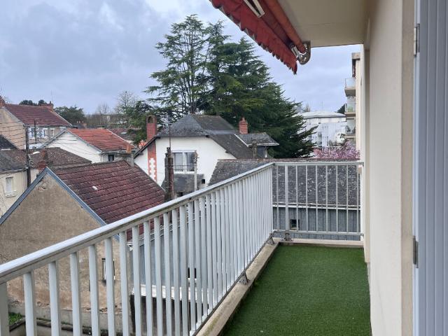 Location appartement Nantes: 1 150 € AJP Immobilier Nantes Rond Point de Rennes
