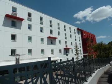 Appartement à louer à Cours des Cinquante Otages - Parking