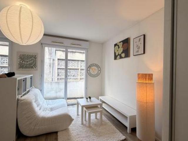 location appartement nantes 1 pièce 24 m2 loire atlantique 44000 675 € / mois