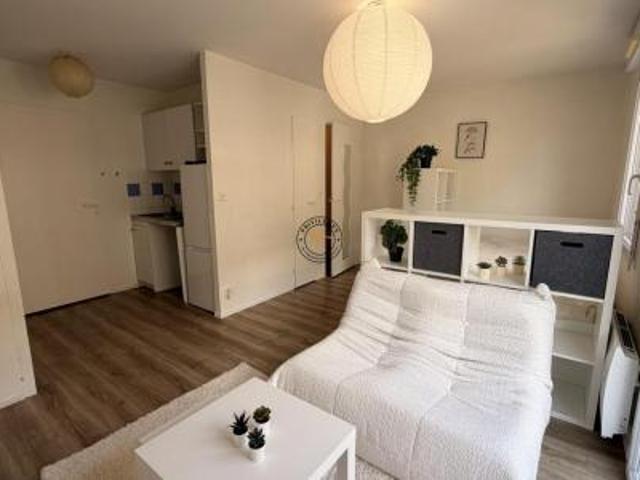 location appartement nantes 1 pièce 24 m2 loire atlantique 44000 675 € / mois