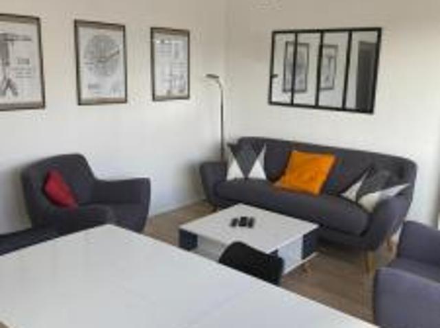 location appartement nantes 1 pièce 84 m2 loire atlantique 44300 1200 € / mois