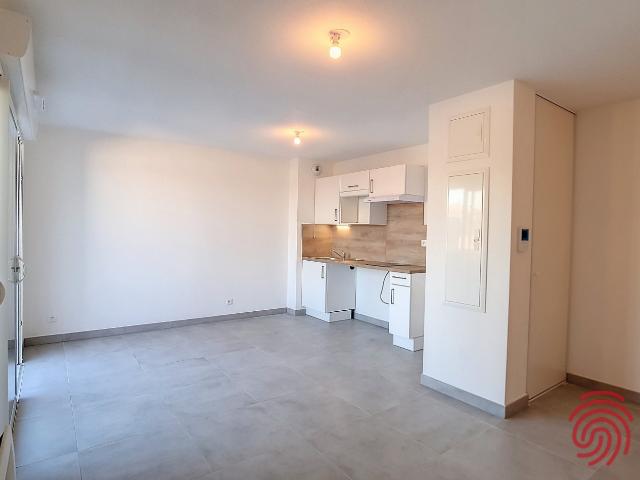 Location appartement neuf Serignan, 38m² 2 pièces 599€ avec garage