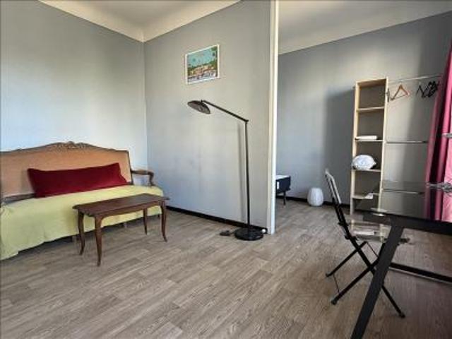 location appartement nimes 1 pièce 30 m2 gard 30900 540 € / mois
