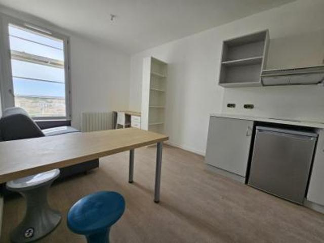 location appartement nimes 2 pièces 39 m2 gard 30000 691 € / mois