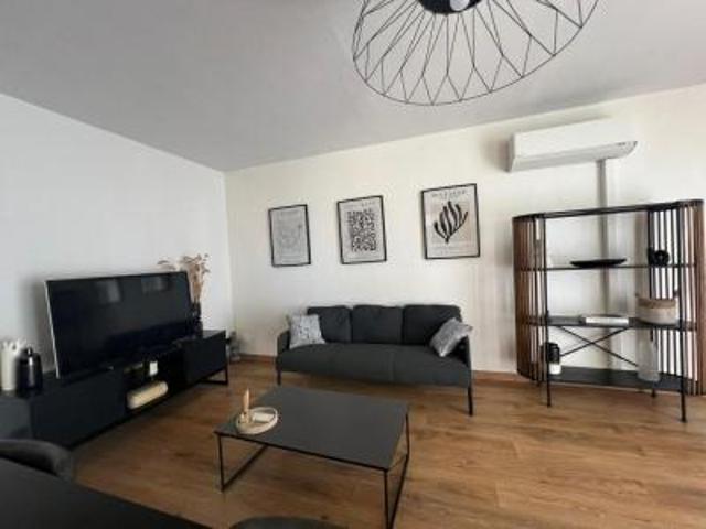 location appartement nimes 3 pièces 59 m2 gard 30000 985 € / mois