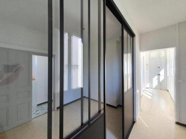 location appartement nimes 3 pièces 61 m2 gard 30000 753 € / mois