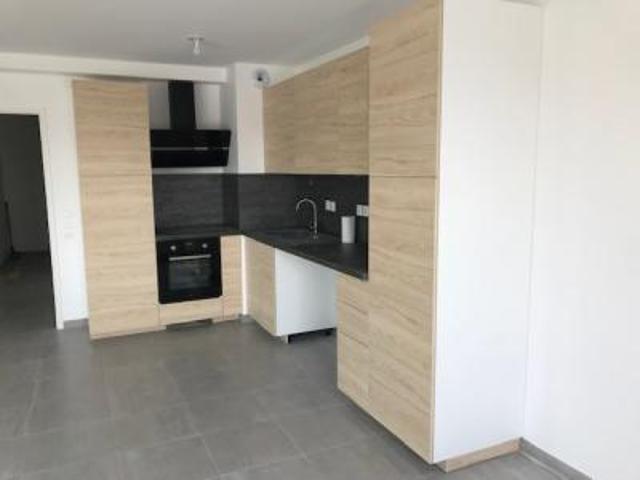 location appartement nimes 3 pièces 79 m2 gard 30900 907 € / mois