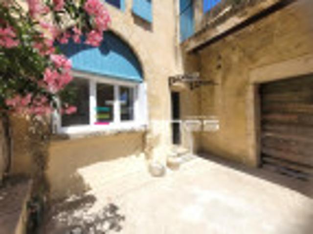 Location appartement Nimes Courbessac, 45m² 2 pièces 590€