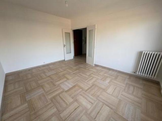 location appartement nice 1 pièce 33 m2 alpes maritimes 06000 575 € / mois
