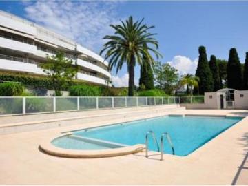 Appartement à louer à Beau Rivage - Parking