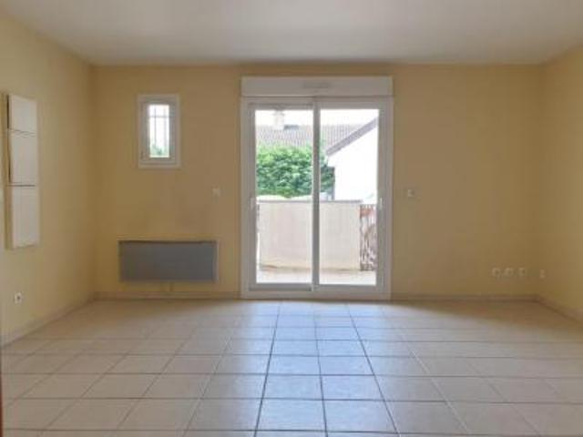 location appartement norville 1 pièce 30 m2 essonne 91290 669 € / mois