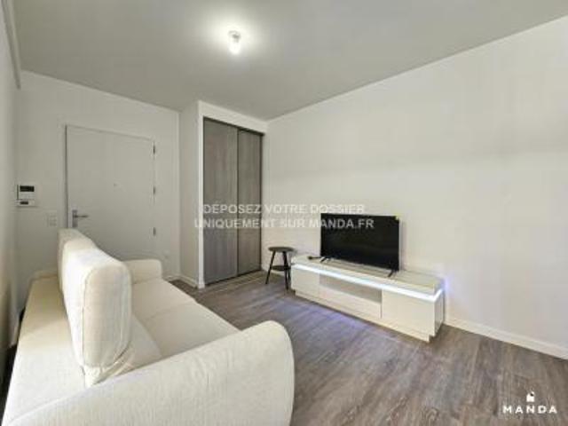 location appartement orly 1 pièce 30 m2 val de marne 94310 910 € / mois