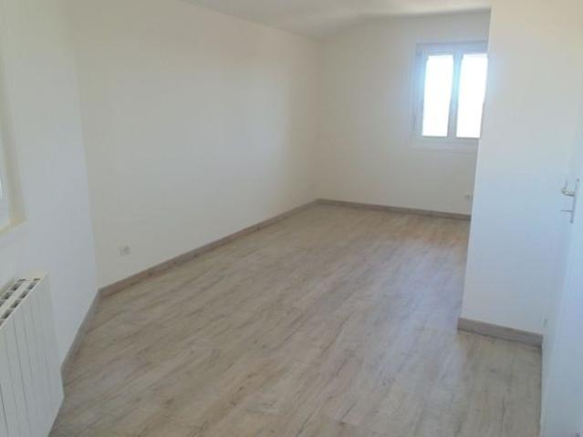 Location Appartement P3 rénové e Saint paul de varax