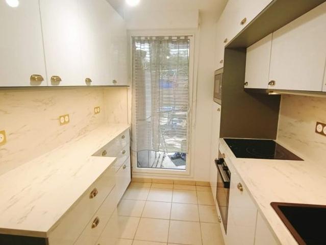 Location Appartement P3 Rez de jardin rénové e Marseille 14ème