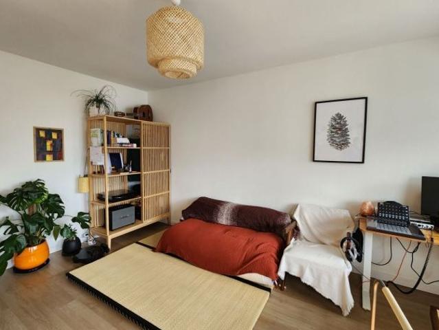 Location Appartement P1 Cave et box fermé Saint genis pouilly