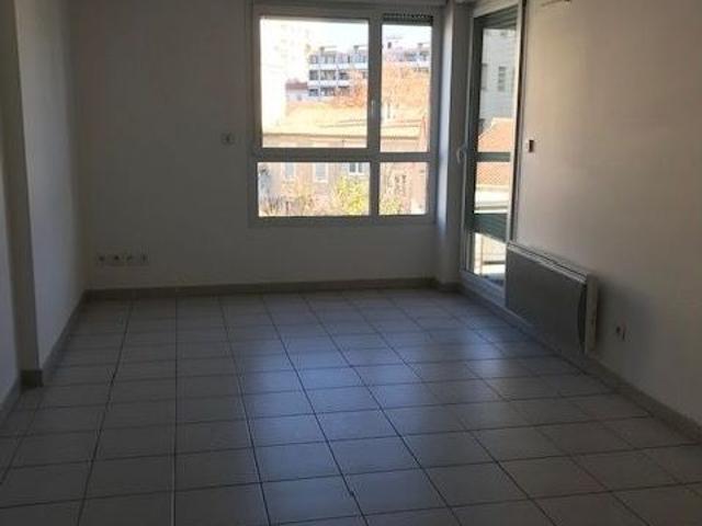 Location Appartement P2 Nimes