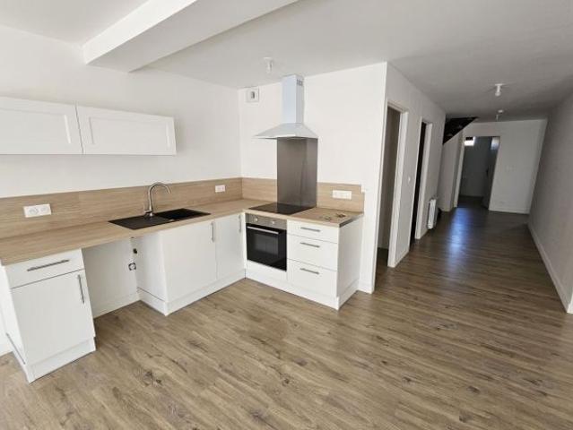 Location Appartement P5 Avec parking rénové e Fleurie