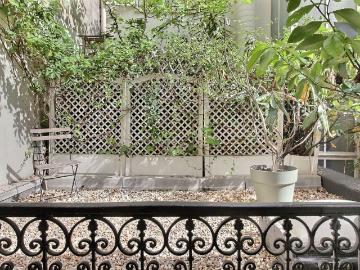 Location Appartement Paris 75008 40 m² 1 chambre terrasse Malesherbes Madeleine