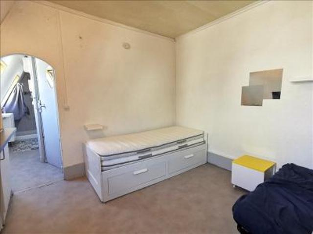 location appartement paris 9eme arrondissement 1 pièce 11 m2 paris 75009 565 € / mois
