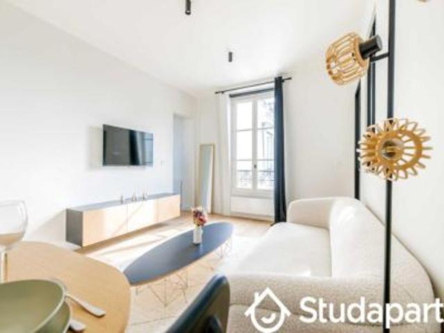 location appartement paris 10eme arrondissement 1 pièce 38 m2 paris 75010 2300 € / mois