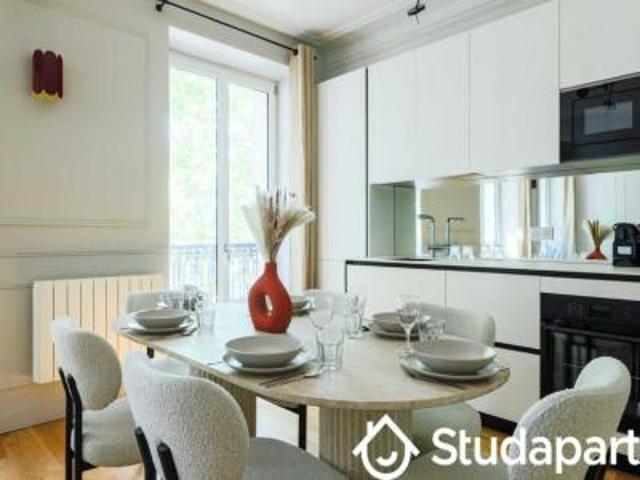 location appartement paris 11eme arrondissement 2 pièces 87 m2 paris 75011 5083 € / mois