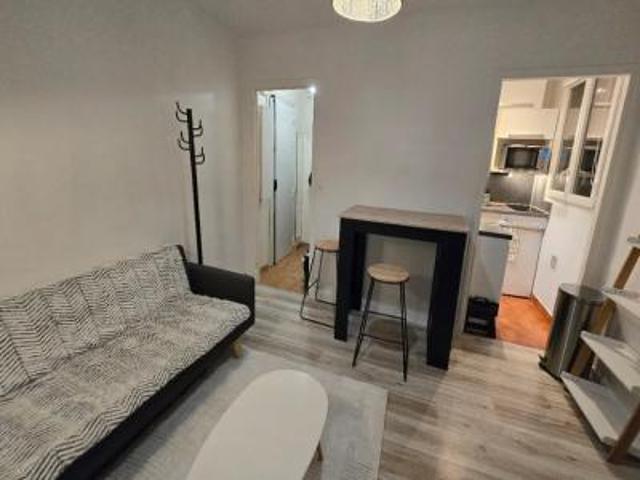 location appartement paris 17eme arrondissement 2 pièces 25 m2 paris 75017 1120 € / mois