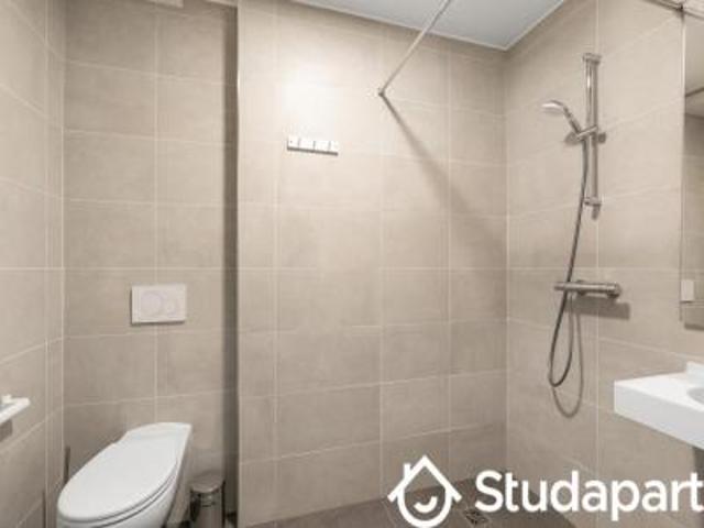 location appartement paris 15eme arrondissement 1 pièce 18 m2 paris 75015 1790 € / mois