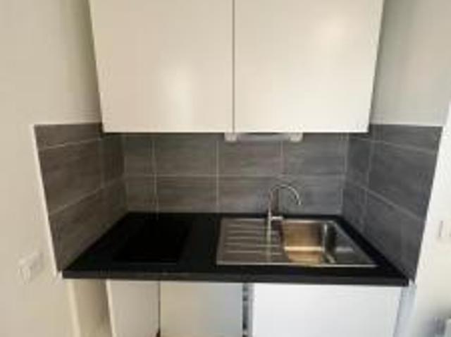 location appartement paris 15eme arrondissement 1 pièce 21 m2 paris 75015 880 € / mois