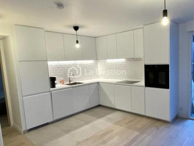 location appartement paris 18eme arrondissement 5 pièces 120 m2 paris 75018 3270 € / mois