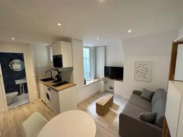 location appartement paris 18eme arrondissement 1 pièce 15 m2 paris 75018 900 € / mois
