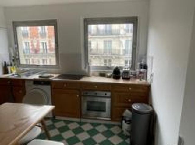 location appartement paris 18eme arrondissement 1 pièce 31 m2 paris 75018 1108 € / mois