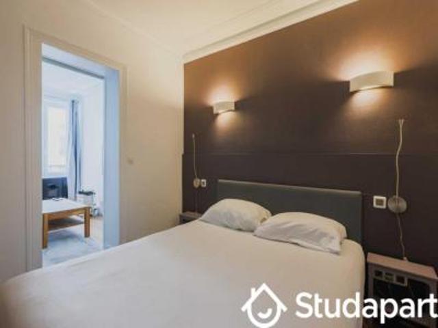 location appartement paris 18eme arrondissement 1 pièce 40 m2 paris 75018 2470 € / mois