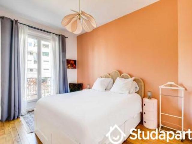 location appartement paris 18eme arrondissement 3 pièces 123 m2 paris 75018 5740 € / mois