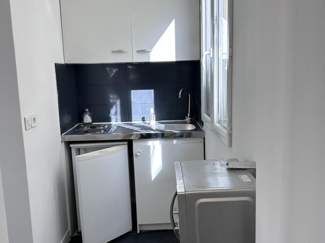 Location appartement Paris 1 pièce 25.78m² 930€ | Auburtin Immobilier