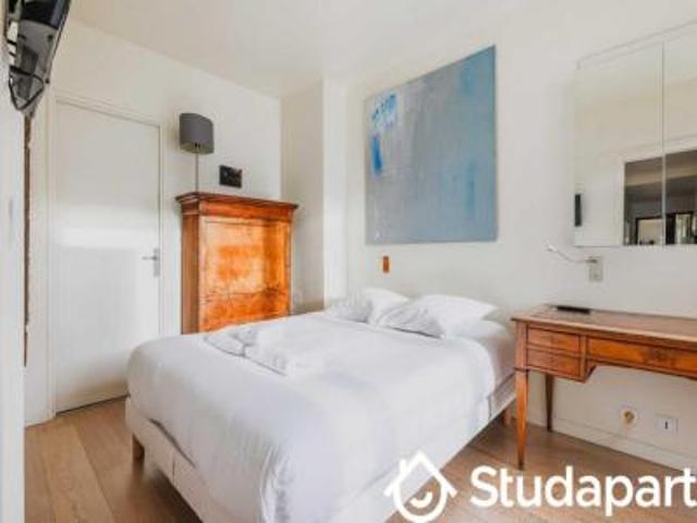 location appartement paris 1 pièce 55 m2 paris 75000 2300 € / mois