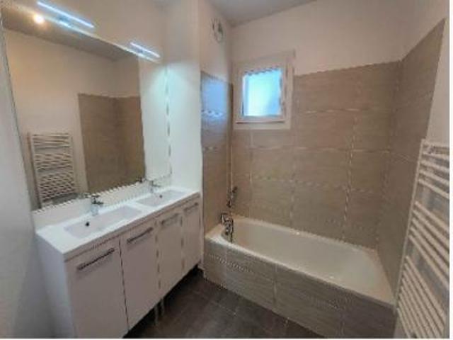 location appartement perpignan 3 pièces 62 m2 pyrenees orientales 66100 723 € / mois