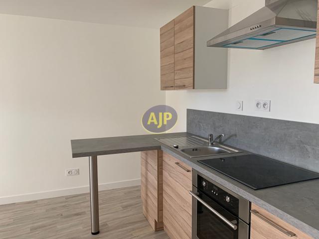 Location appartement Pontivy: 505 € AJP Immobilier Pontivy