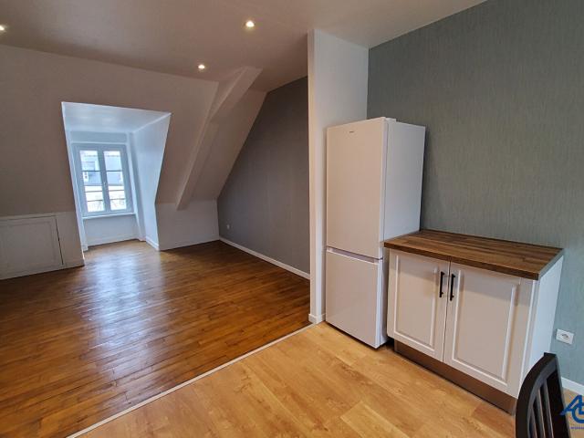 Location appartement Pontivy: 675 € AJP Immobilier Pontivy