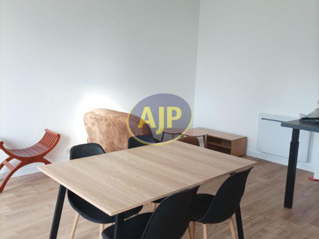 Location appartement Pontivy: 700 € AJP Immobilier Pontivy