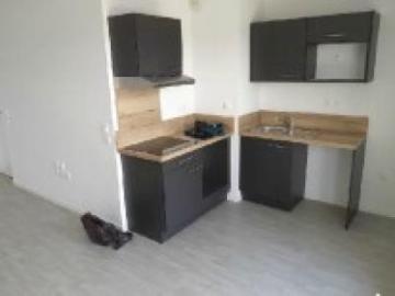 location appartement poitiers 2 pièces 43 m2 vienne 86000 578 € / mois