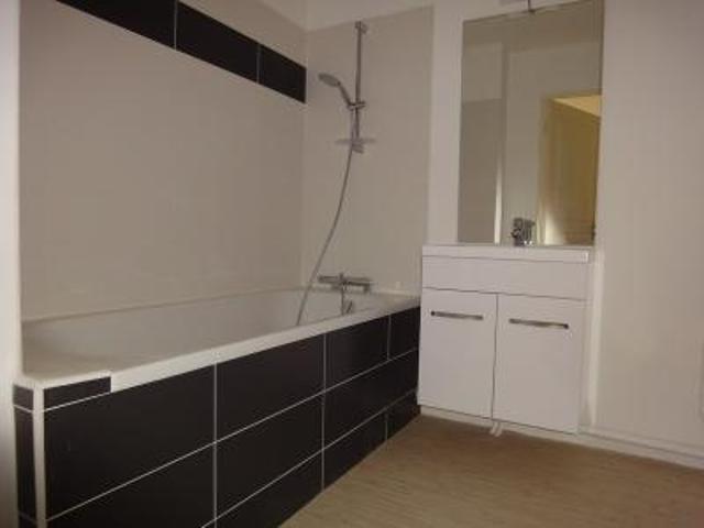 location appartement poitiers 2 pièces 46 m2 vienne 86000 582 € / mois