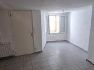 location appartement pourcieux 1 pièce 25 m2 var 83470 455 € / mois